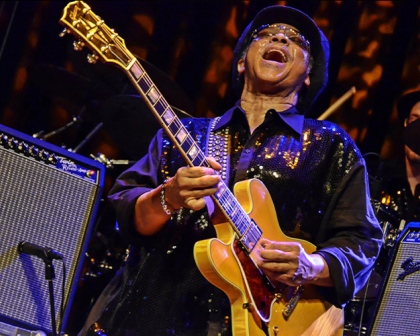 Earth Wind & Fire Experience